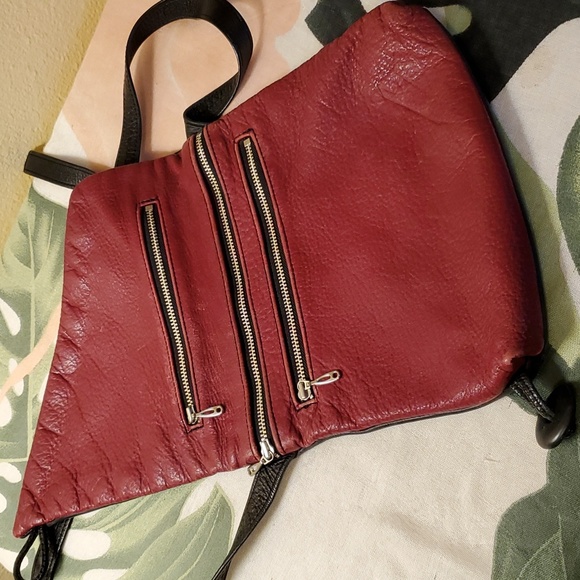 All leather crossbody bag and coin purse - Picture 4 of 11